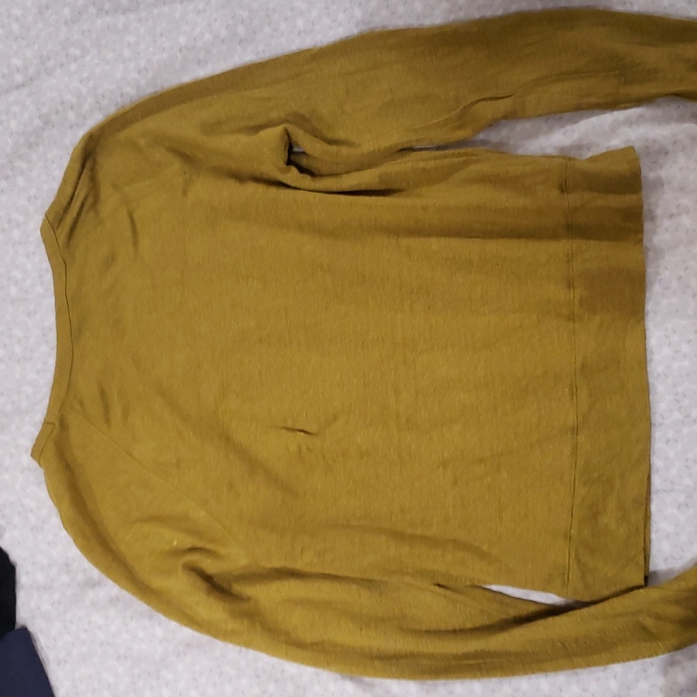 Banana Republic linen shirt - Picture 2 of 3